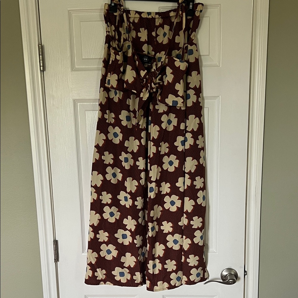 Floral Women's two piece set - Brown and Cream